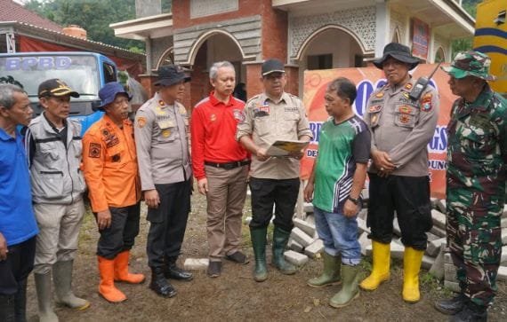 Kepala Desa Depok Sampaikan Terima Kasih kepada Semua Pihak atas Dukungan Penanganan Bencana Tanah Longsor
