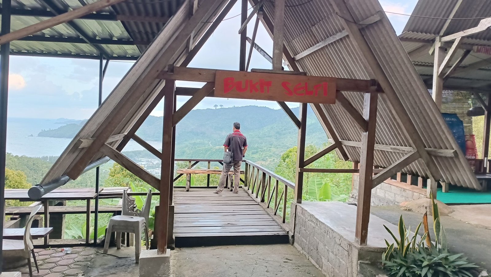 Bukit selfie tawarkan healing murah